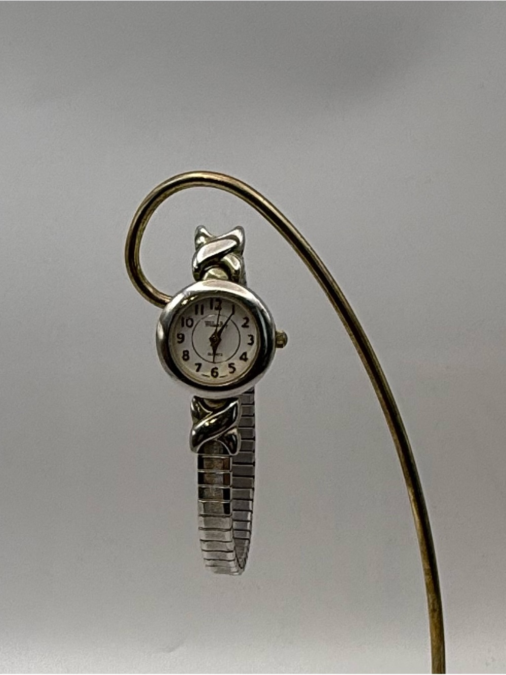 Vtg Victoria Rhein Ladies Watch
26819PM Two-Tone Silver Gold Band/
Untested